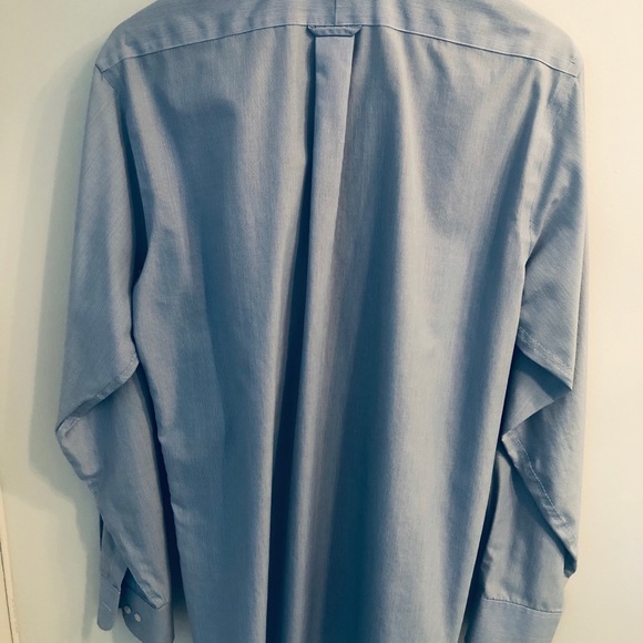 Eagle Men's Classic-Fit Dress Shirt - Picture 2 of 3